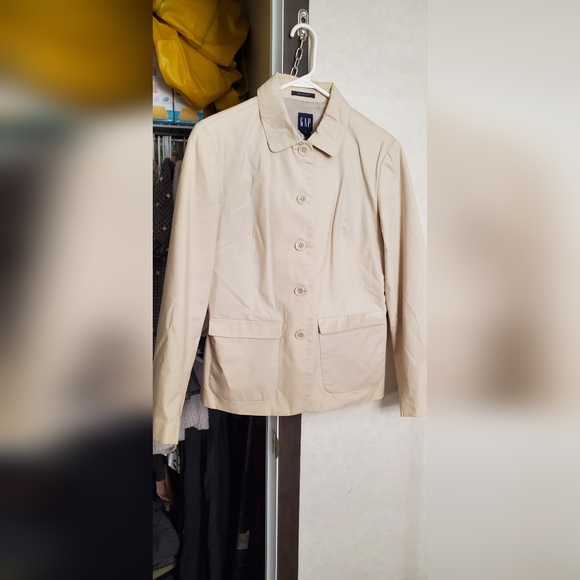 Jackets & Blazers - Gap Jacket (size xs)
